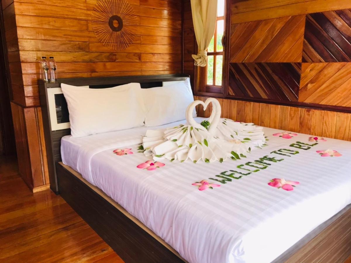 ไร่นาบัวหลวง คาเฟ่ & ฟาร์มสเตย์ Raina Bualuang Cafe & Farm Stay Ban Na No Extérieur photo